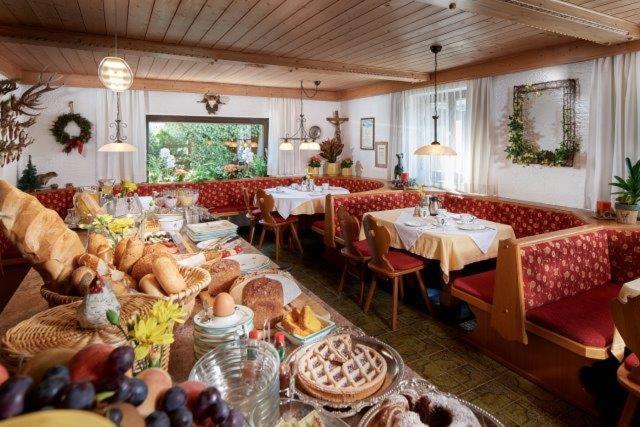 Gaestehaus Kastenhof ザンクト・ヨーハン・イム・ポンガウ エクステリア 写真