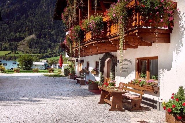 Gaestehaus Kastenhof ザンクト・ヨーハン・イム・ポンガウ エクステリア 写真