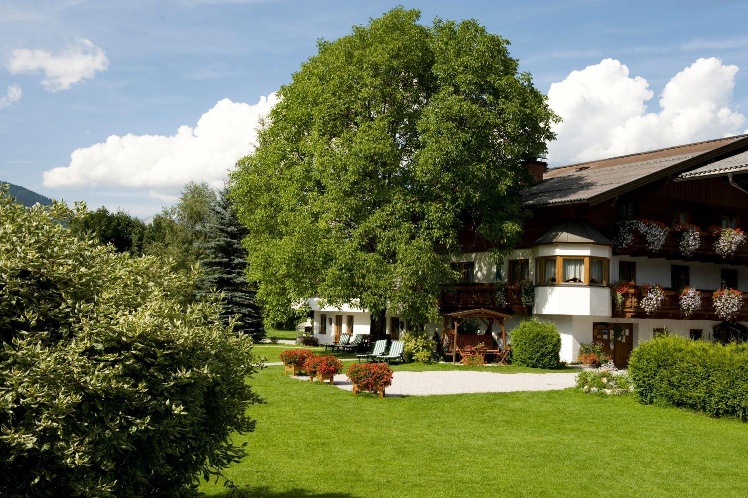 Gaestehaus Kastenhof ザンクト・ヨーハン・イム・ポンガウ エクステリア 写真
